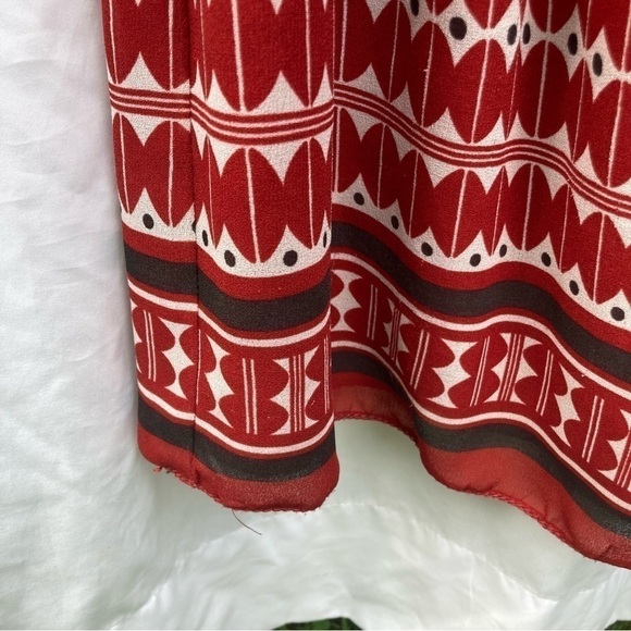 Sophia Max red patterned long sleeve dress with smocking, size small - Picture 7 of 10